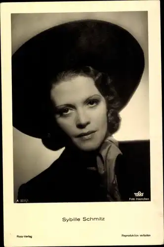 Ak Schauspielerin Sybille Schmitz, Portrait mit Hut