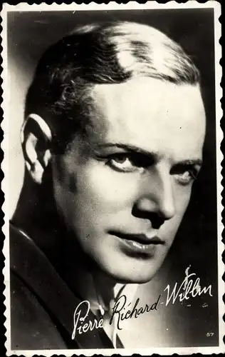 Ak Schauspieler Pierre Richard Willm, Portrait