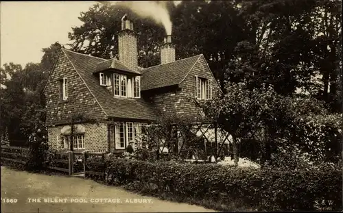 Ak Albury Surrey England, The Silent Pool Cottage