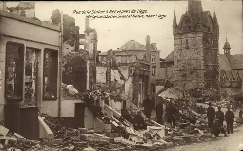 Ak Herve Wallonien Lüttich, Rue de la Station, Kriegszerstörung 1. WK