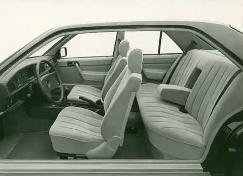 Foto Auto, Mercedes Benz 190, Innenraum