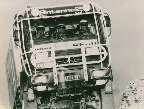 Foto LKW, Rallye Paris Dakar, Begleitfahrzeug von Georges Groine, Mercedes Benz 1936 AK