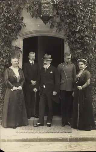 Foto Ak König Wilhelm von Württemberg mit Familie, 1918