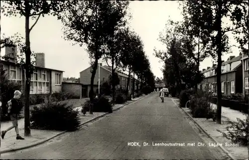 Ak Hoek Zeeland Niederlande, Dr. Leenhoutsstraat met Chr. Lagere School