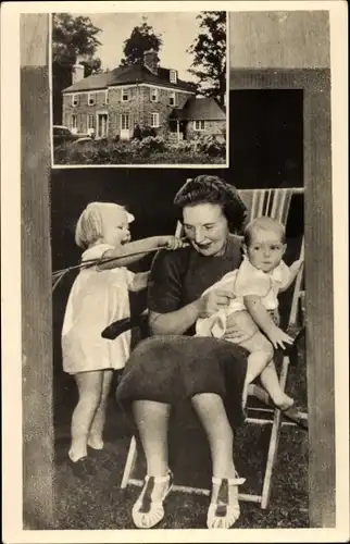 Foto Ak Adel Niederlande, Königin Juliana mit Kindern