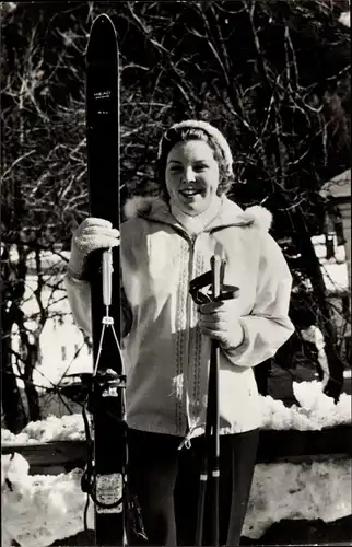 Ak Prinzessin Beatrix der Niederlande, Skiurlaub St. Anton 1959