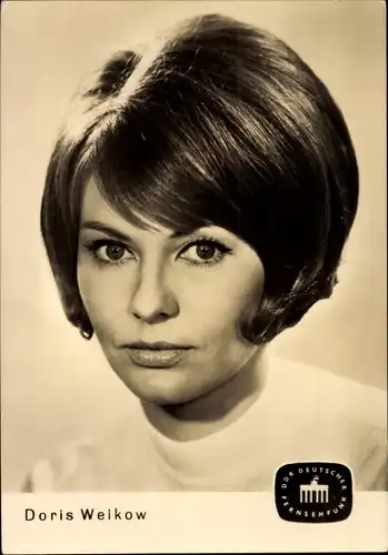 Ak Schauspielerin und Ansagerin Doris Weikow, DDR Deutscher Fernsehfunk, Portrait