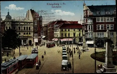 Ak Kaliningrad Königsberg Ostpreußen, Schlossplatz, Denkmal, Straßenbahnen