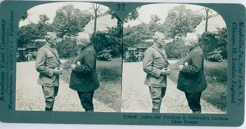 Stereo Foto Joseph Joffre and John J. Pershing in Governor's Gardens, Paris, I WK