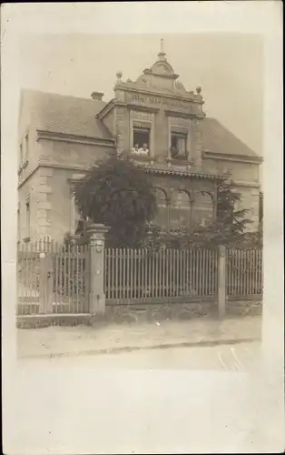 Ak Dresden Tolkewitz, Straßenpartie mit Villa Friedenshort