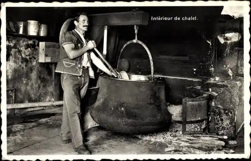 Ak Schweiz, Interieur de chalet, Schweizerische Tracht, Kessel