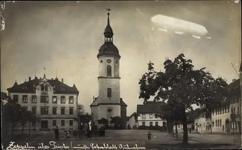 Ak Triptis in Thüringen, Zeppelin über der Stadt 1912