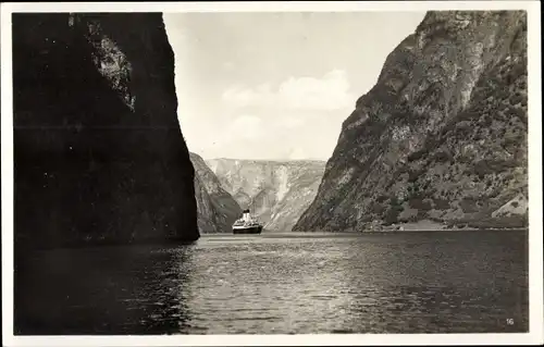 Ak Naerobugten Norwegen, Fjord, Dampfer