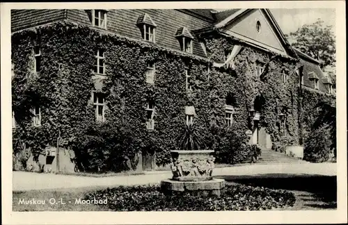 Ak Bad Muskau in der Oberlausitz,  Moorbad, Sonnenuhr