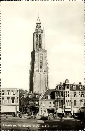 Ak Amersfoort Utrecht Niederlande, Varkensmarkt met O.L.V. Toren