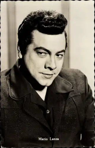 Ak Schauspieler Mario Lanza in Serenade, Warner Bros