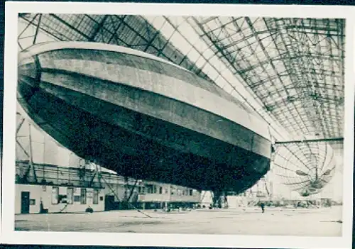 Sammelbild Zeppelin Weltfahrten Nr. 60 Nachkriegs-Luftschiffe, Umbau der "Bodensee", Montagehalle