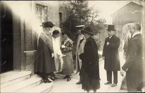 Foto Ak Prinzess Margarethe, Alice, Anna, Taufe des Prinzen Albrecht von Sachsen 16. Mai 1922