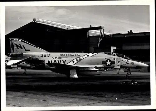 Foto Amerikanische Militärflugzeuge, US Navy, USS Coral Sea, 3817