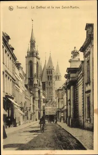 Ak Tournai Wallonien Hennegau, Le Beffroi et la rue Saint Martin