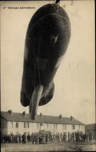 Ak Groupe Aerostiers, französischer Militärballon