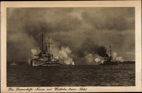 Ak Deutsche Kriegsschiffe, Linienschiffe Nassau und Westfalen feuern Salut, Kaiserliche Marine