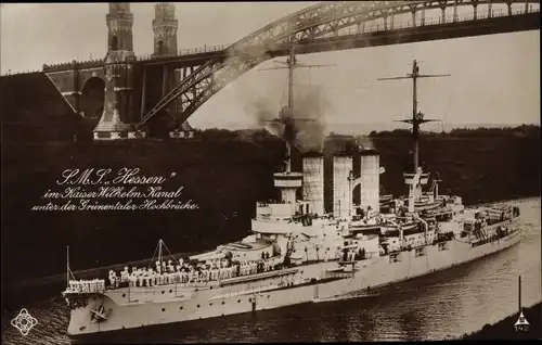 Ak Deutsches Kriegsschiff, SMS Hessen im Kaiser Wilhelm Kanal, Grünentaler Hochbrücke