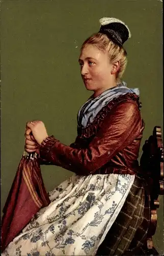 Ak Frau in Schweizer Tracht aus dem Kanton Uri, Regenschirm