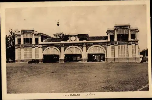 Ak Dakar Senegal, La Gare, Bahnhof, Straßenseite