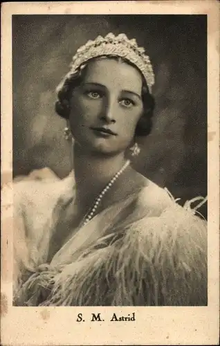 Ak Astrid von Schweden, Königin von Belgien, Portrait