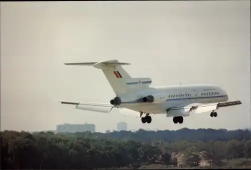 Foto Flugzeug kurz nach dem Start, Boeing 727
