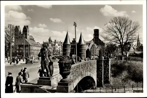 Ak Hansestadt Lübeck, Puppenbrücke