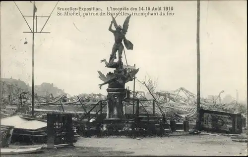 Ak Bruxelles Brüssel, Exposition, Weltausstellung 1910, incendie, Patron St. Michel