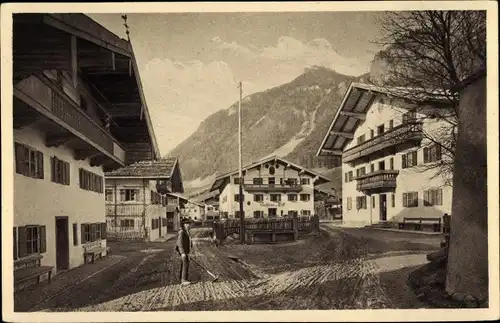 Ak Erl in Tirol, Dorfplatz