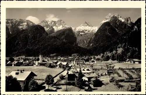 Ak Lofer in Salzburg, Ortsansicht geg. die Steinberge