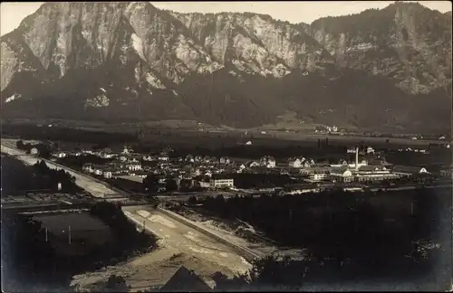 Foto Ak Landquart Kanton Graubünden, Ortsansicht g. Osten, Gebirge