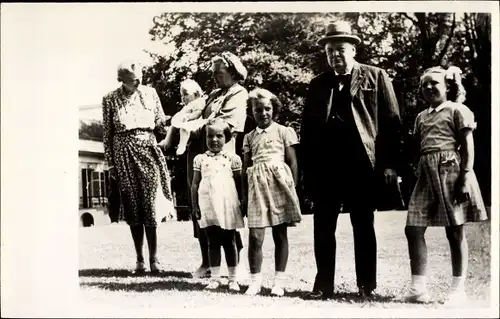 Ak Juliana der Niederlande, Kinder, Winston Churchill, Paleis Soestdijk 1948