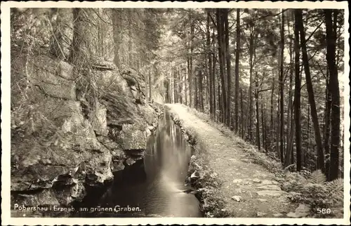 Ak Pobershau Marienberg im Erzgebirge, am Grünen Graben, Waldweg, Felsformation, Bach