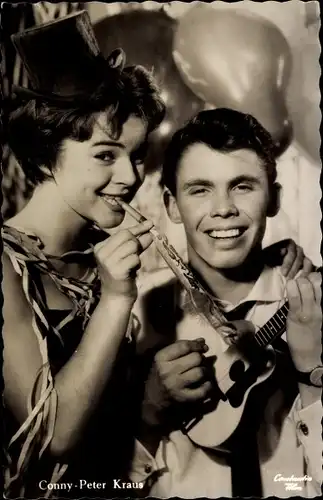 Ak Sängerin und Schauspielerin Cornelia Froboess, Schauspieler und Sänger Peter Kraus, Portrait