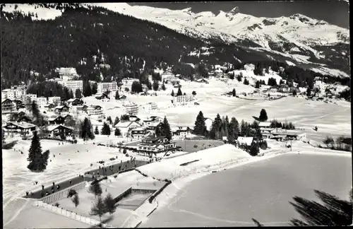 Ak Crans Montana Kanton Wallis, Totale vom Ort im Winter