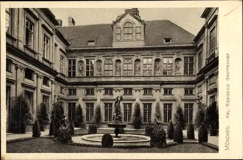Ak München, Kgl. Residenz, Grottenhof