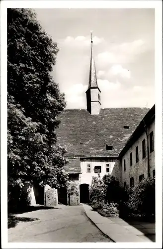 Ak Falkenhagen Lippe Lügde im Weserbergland, Straßenansicht mit Blick auf die evangelische Kirche