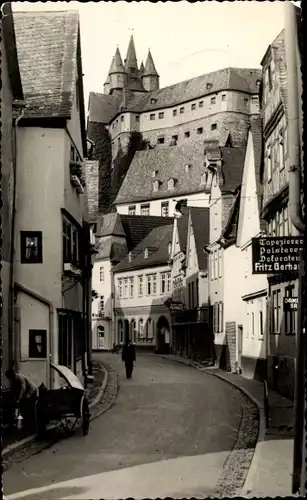 Ak Diez an der Lahn, Straßenpartie, Polsterer