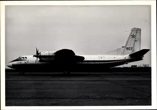 Foto Militärflugzeug, 907