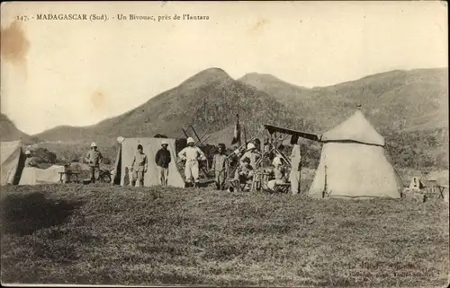 Ak Madagaskar, Un Bivouac, pres de l'Iantara