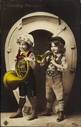 Ak Glückwunsch Neujahr, Musizierende Kinder, Hufeisen