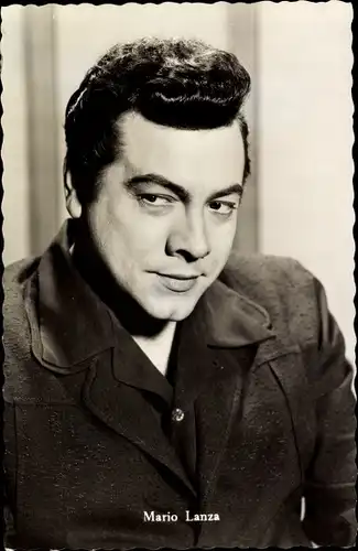 Ak Schauspieler Mario Lanza in Serenade, Warner Bros