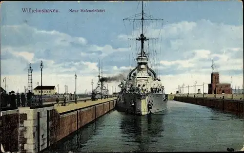 Ak Wilhelmshaven an der Nordsee, Neue Hafeneinfahrt, Kriegsschiff, Linienschiff Kaiserliche Marine