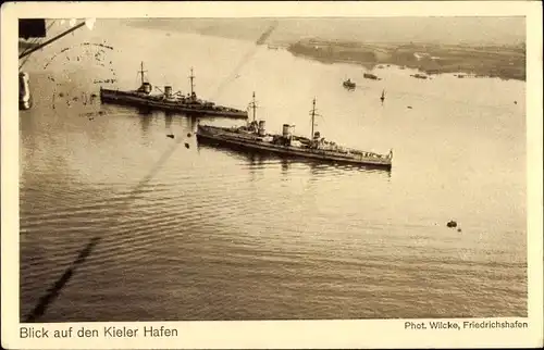 Ak Kiel, Kieler Hafen, Deutsche Kriegsschiffe, SMS von der Tann, Hafen, Luftschiffaufnahme
