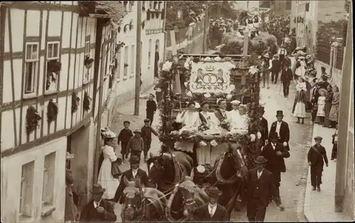 Foto Ak Triptis in Thüringen, Festzug, geschmückter Festwagen